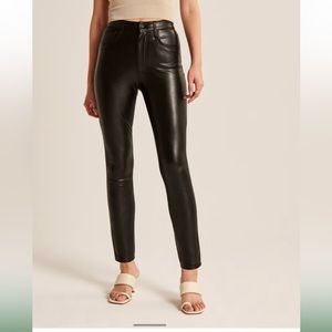 Abercrombie and Fitch Vegan Leather Skinny Pant, Black,  35/20